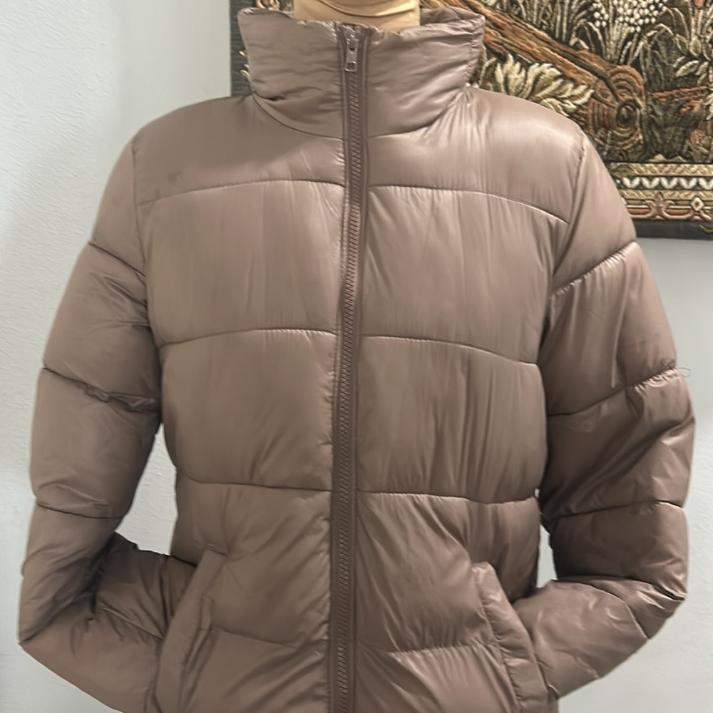 Old Navy‎ Full Zip Puffer Jacket. Size M - Picture 4 of 14